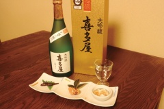 日本酒や焼酎をはじめほとんどの銘柄が揃う。